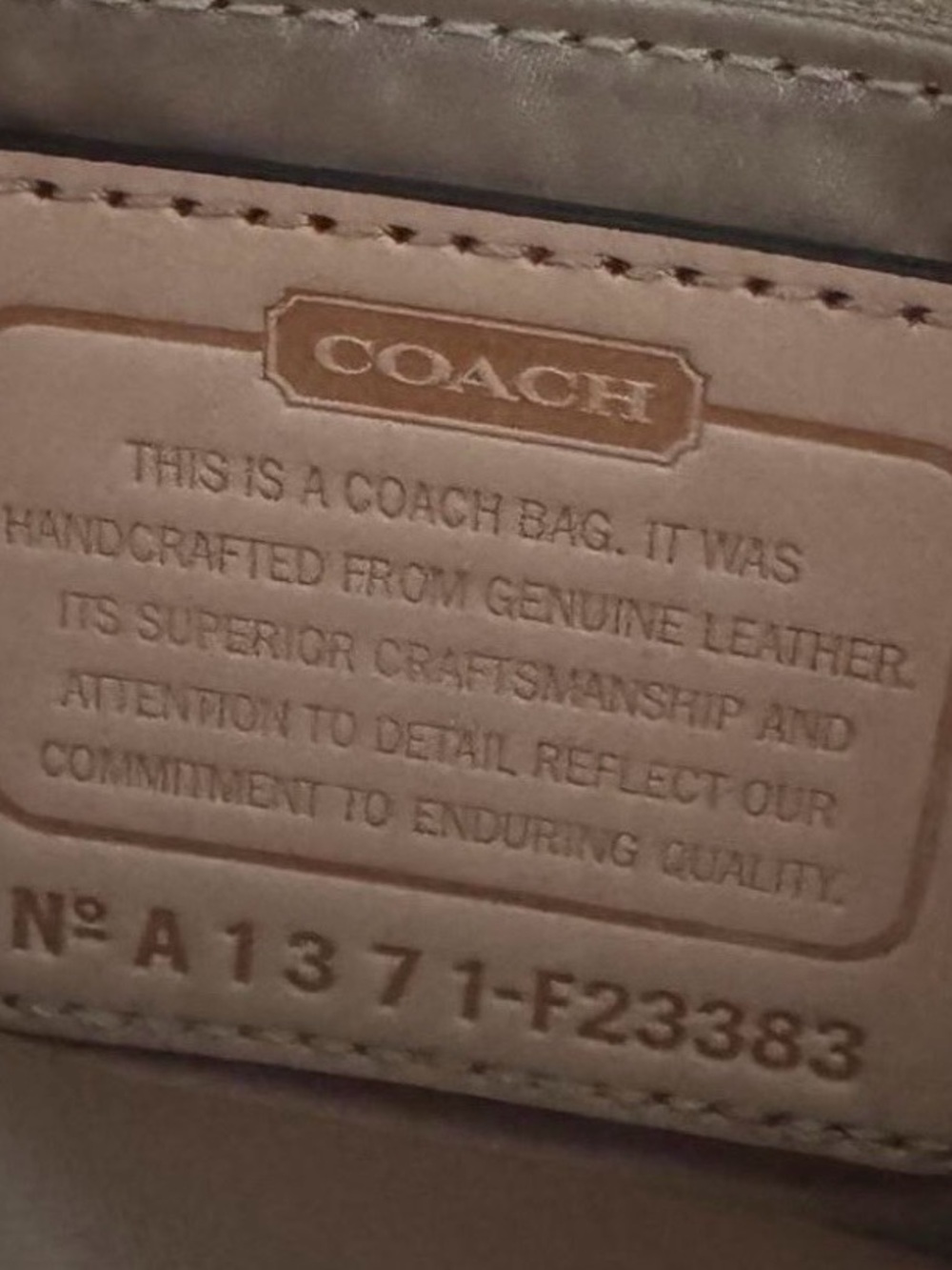 ✨🌼💛 RARE VINTAGE COACH F23383 LEATHER CROSSBODY — A LITTLE SUNSHINE IN BAG FORM